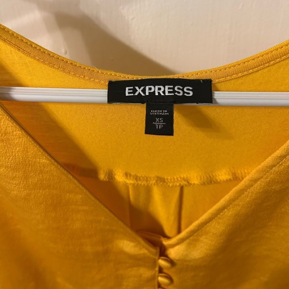 Express Mustard Button-Front Tank Top - Picture 2 of 3
